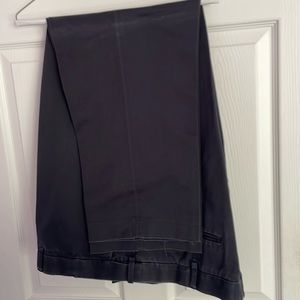 Perry Ellis Portfolio size 42/30 men’s navy gently worn slacks